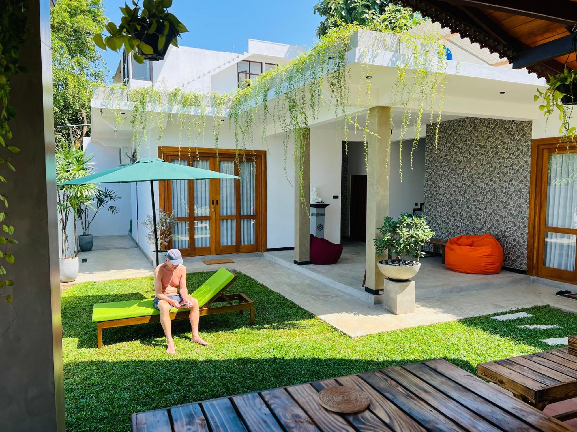 Sunset Bay Bed and Breakfast Zuid-Dikwella Buitenkant foto